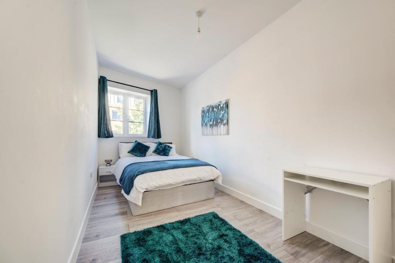 Апартаменты 2 Bedroom With Large And Wi-fi