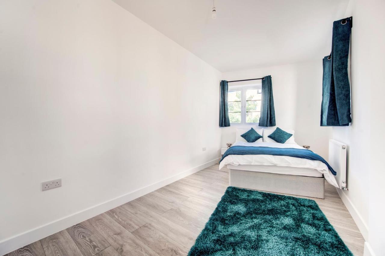 2 Bedroom With Large And Wi-fi * Лондон